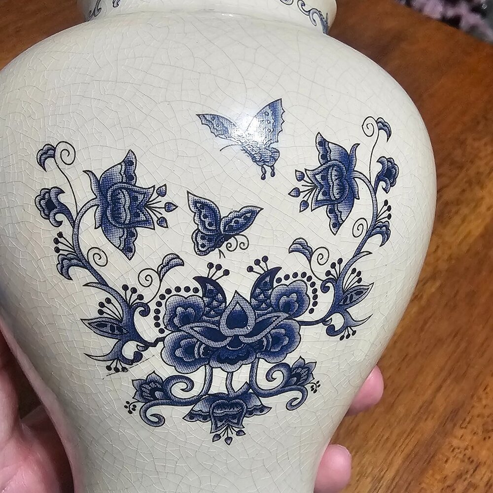 K's Collection Ceramic Vase - Picture 3 of 6